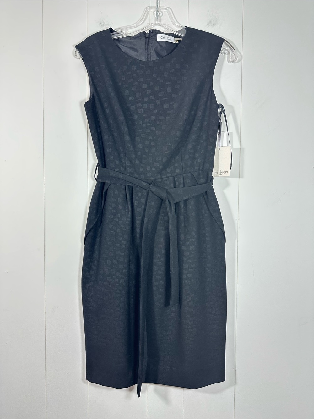 NWT Calvin Klein Women’s Size 2 Pleated Sheath Black Dress Belted Back Zip